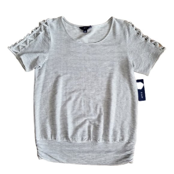 NWT Apt 9 Top Open Ladder Sleeves White Grey Stripe Size Small Necklace Included - Picture 2 of 14